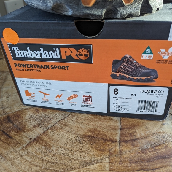 Men's Timberland Power train Sport (Safety Toe) Size 8 - Picture 2 of 5